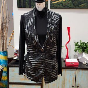 FRANK LYMAN sleeveless Floral Blazer/Jacket with Mock Longsleeve Turtleneck